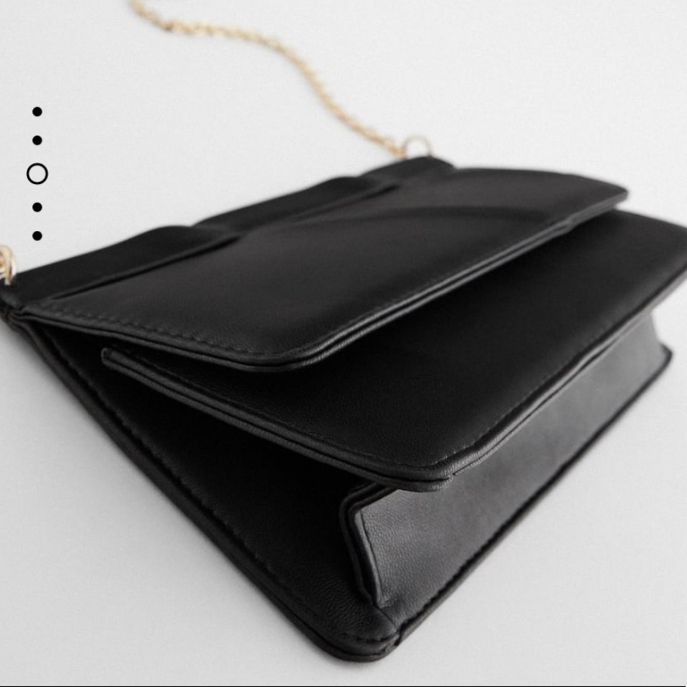 Zara black structured crossbody bag gold chain - Picture 3 of 7